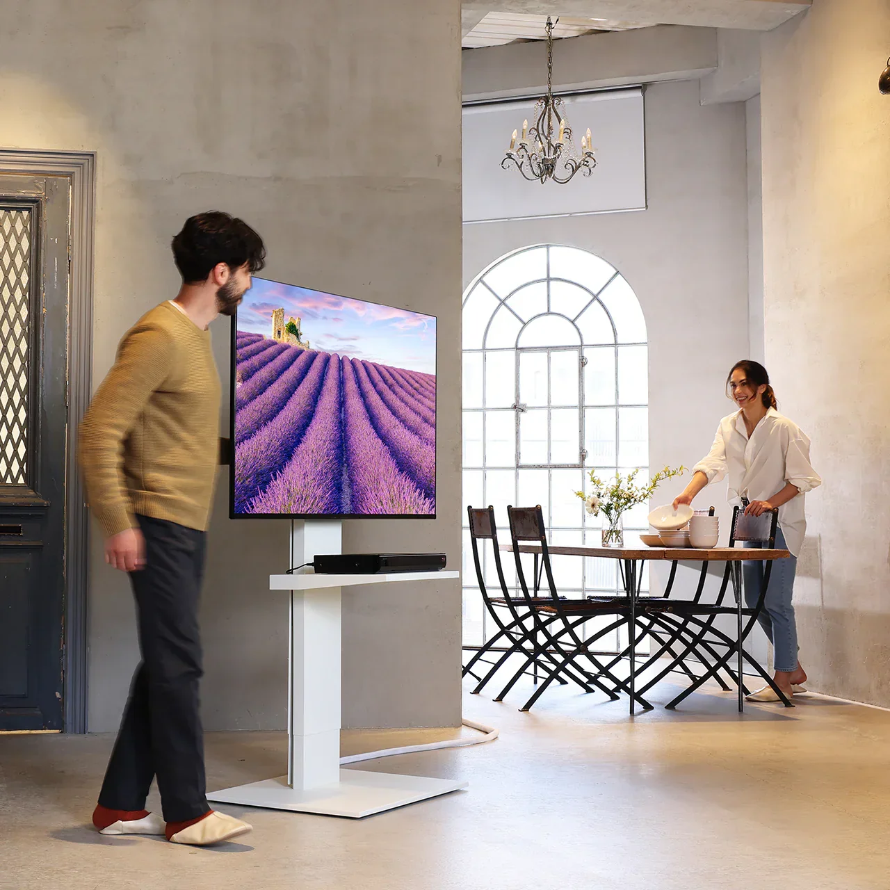 WALL INTERIOR TVSTAND V2 CASTER - Image 4